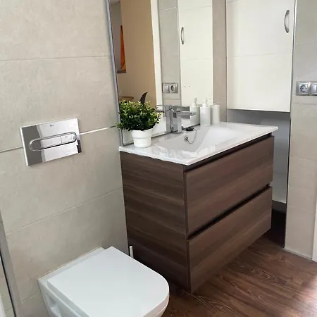 Golden Flower דירה טקורונטה