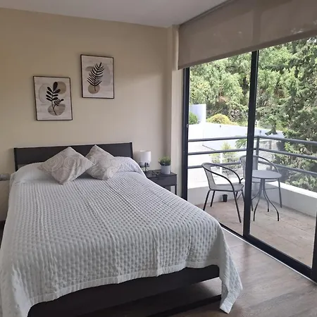 Golden Flower Daire *